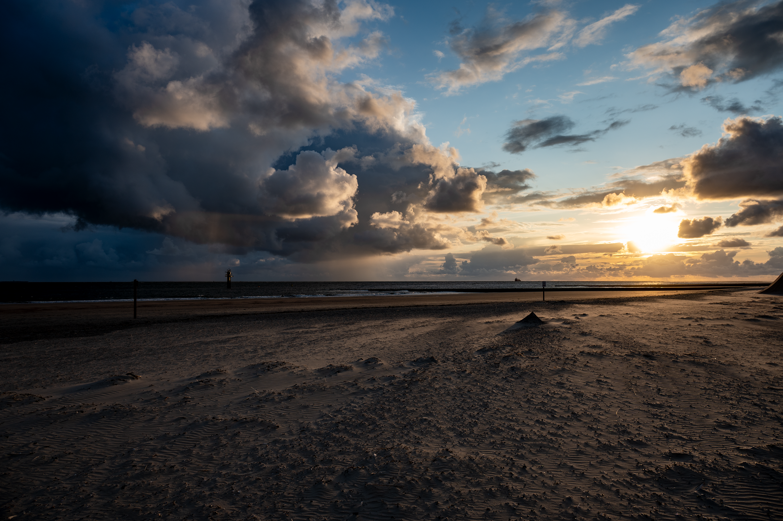 Wetterfront am Strand | Daniel Wilms | LED Bild