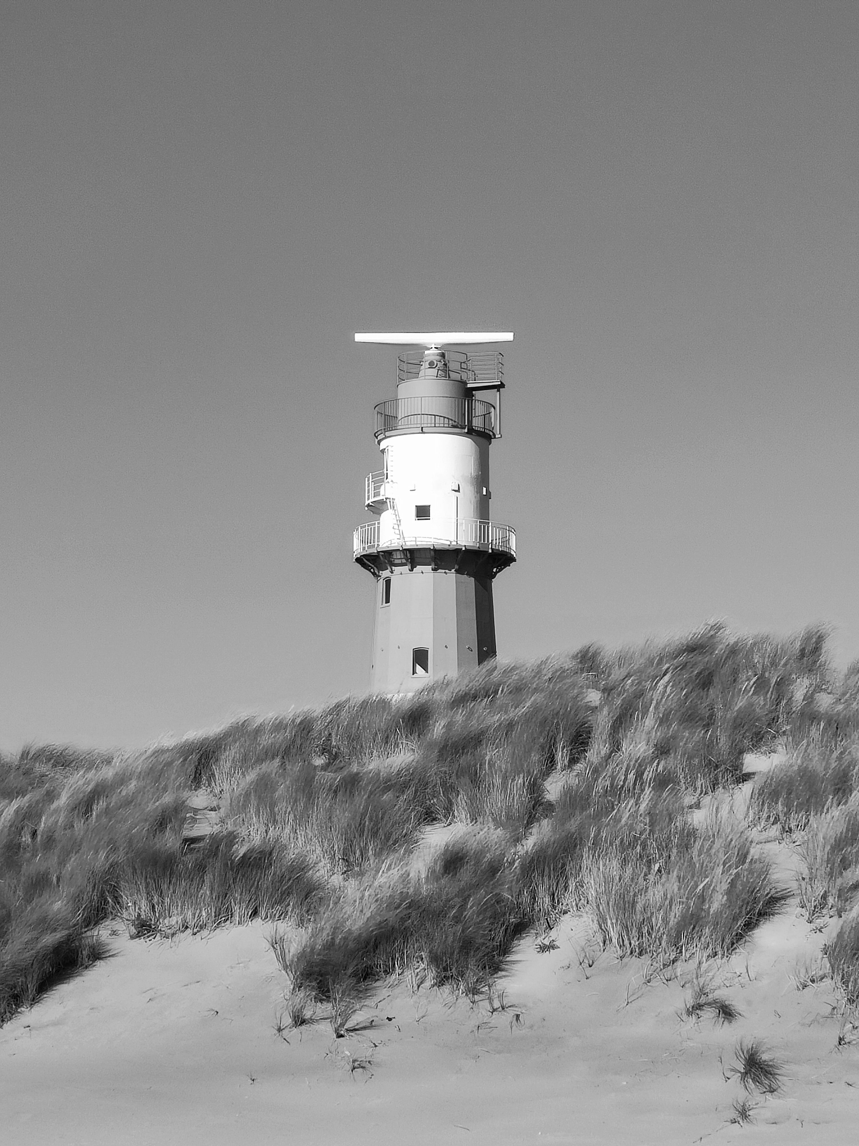 Kleiner Leuchtturm schwarz weiß | Daniel Wilms | LED Bild
