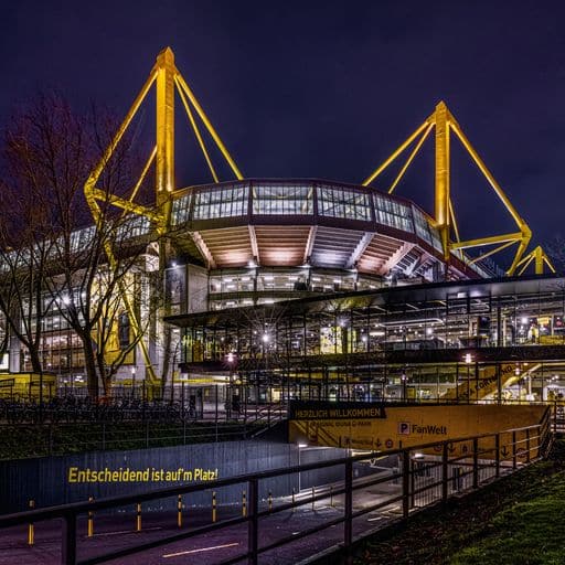 Waldemar Pache | Stadion Dortmund | LED Bild